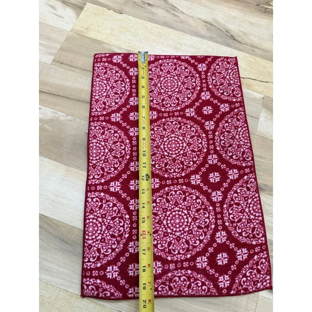 Red circle pattern floor mat